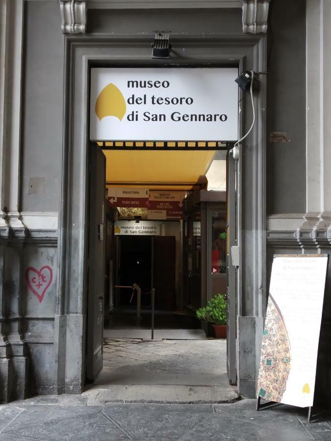 Bed and Breakfast Non Ci Resta Che Napoli Екстер'єр фото